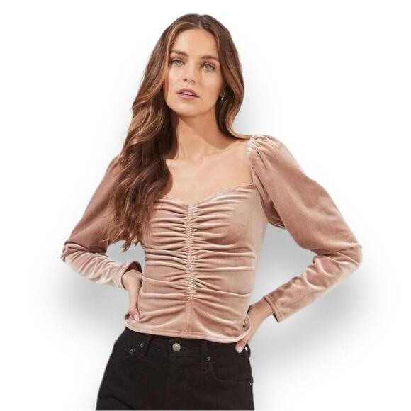 ASTR the label - Vanya Velvet Top in Blush Nude NWOT - Picture 4 of 13
